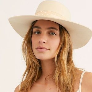 Lack of Color “Juno” boater hat in size medium.